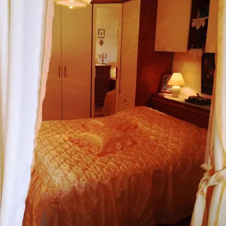 Ruza - Double With Shared Bathroom Apartman *